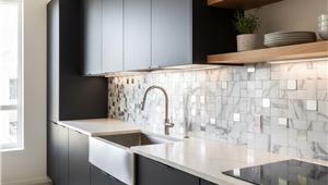 راهنمای خرید کاشی بین کابینتی؛ انواع مدل‌های جدید ۱۴۰۵